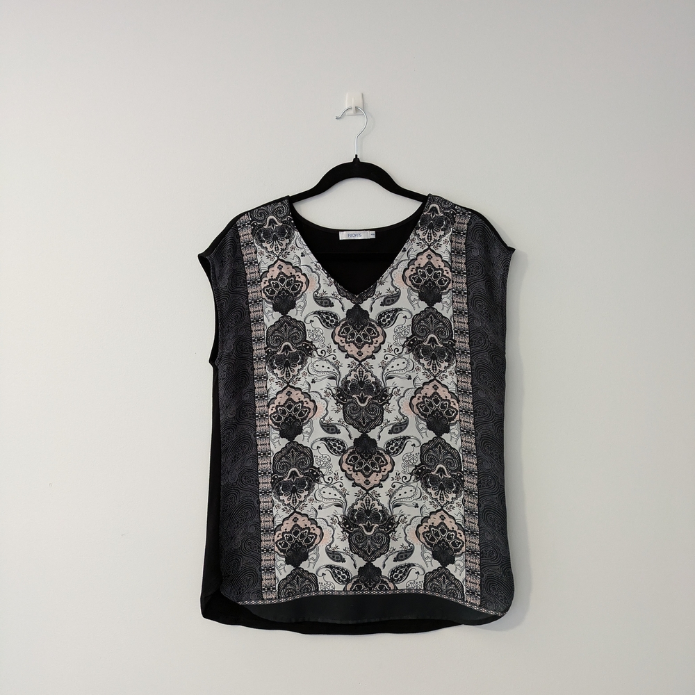 RICKI'S Black Top